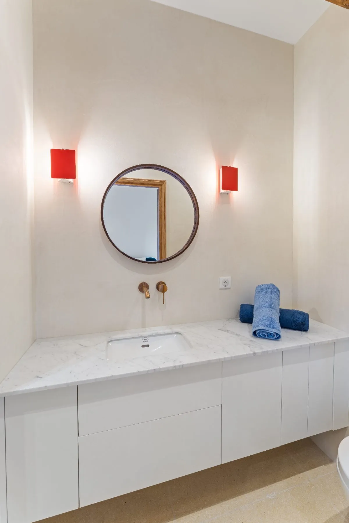 Second en-suite bathroom