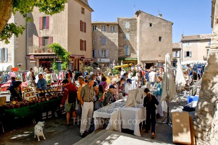 Market stalls in Gordes on a Tuesday morning